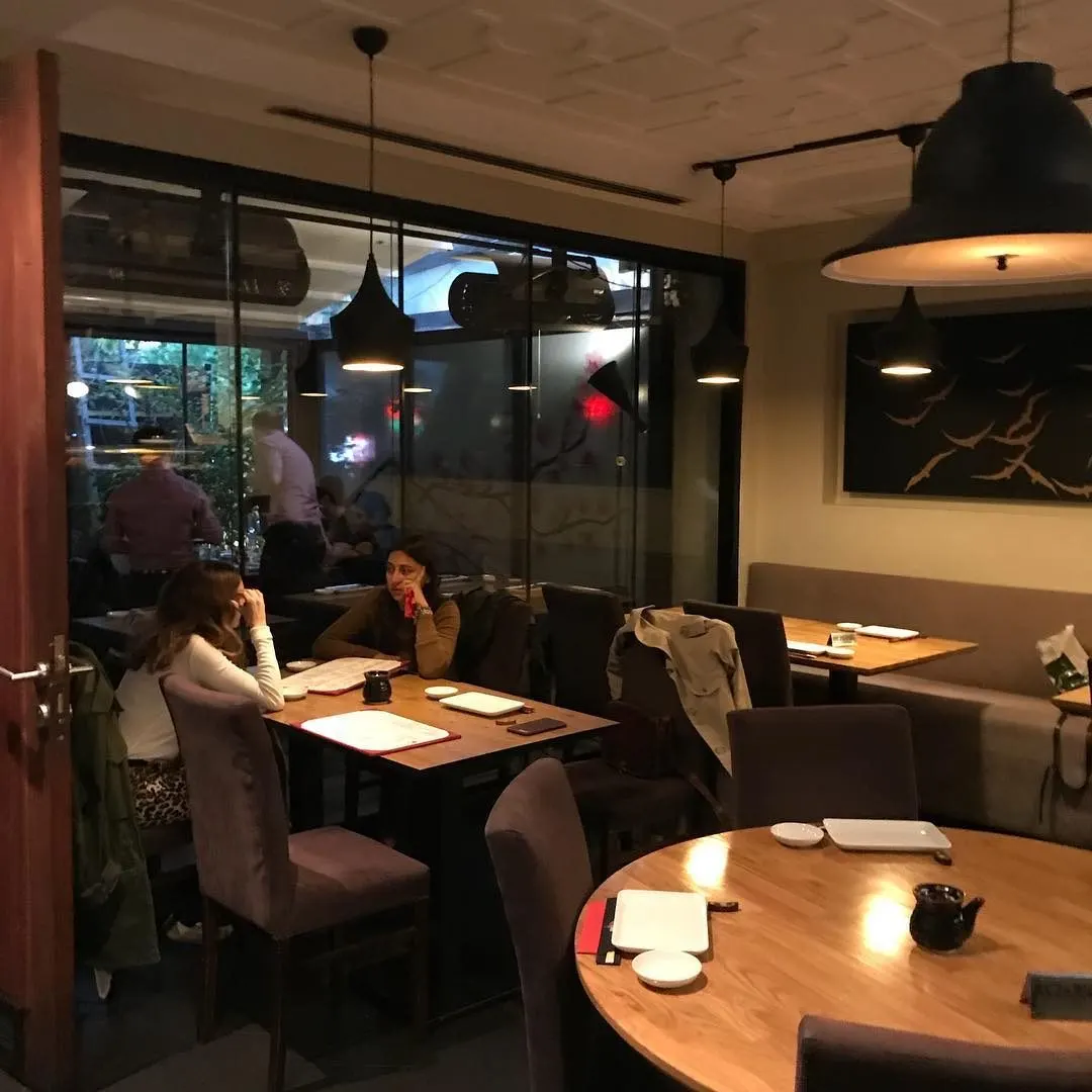 Miyabi Sushi & Japanese Grill — Etiler (6/8)