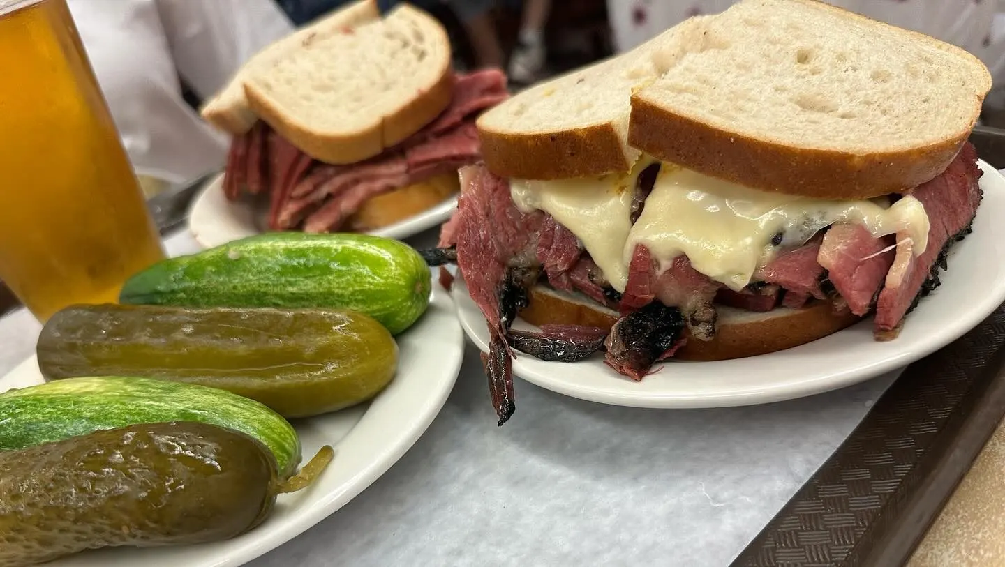 Katz's Delicatessen — New York (7/8)