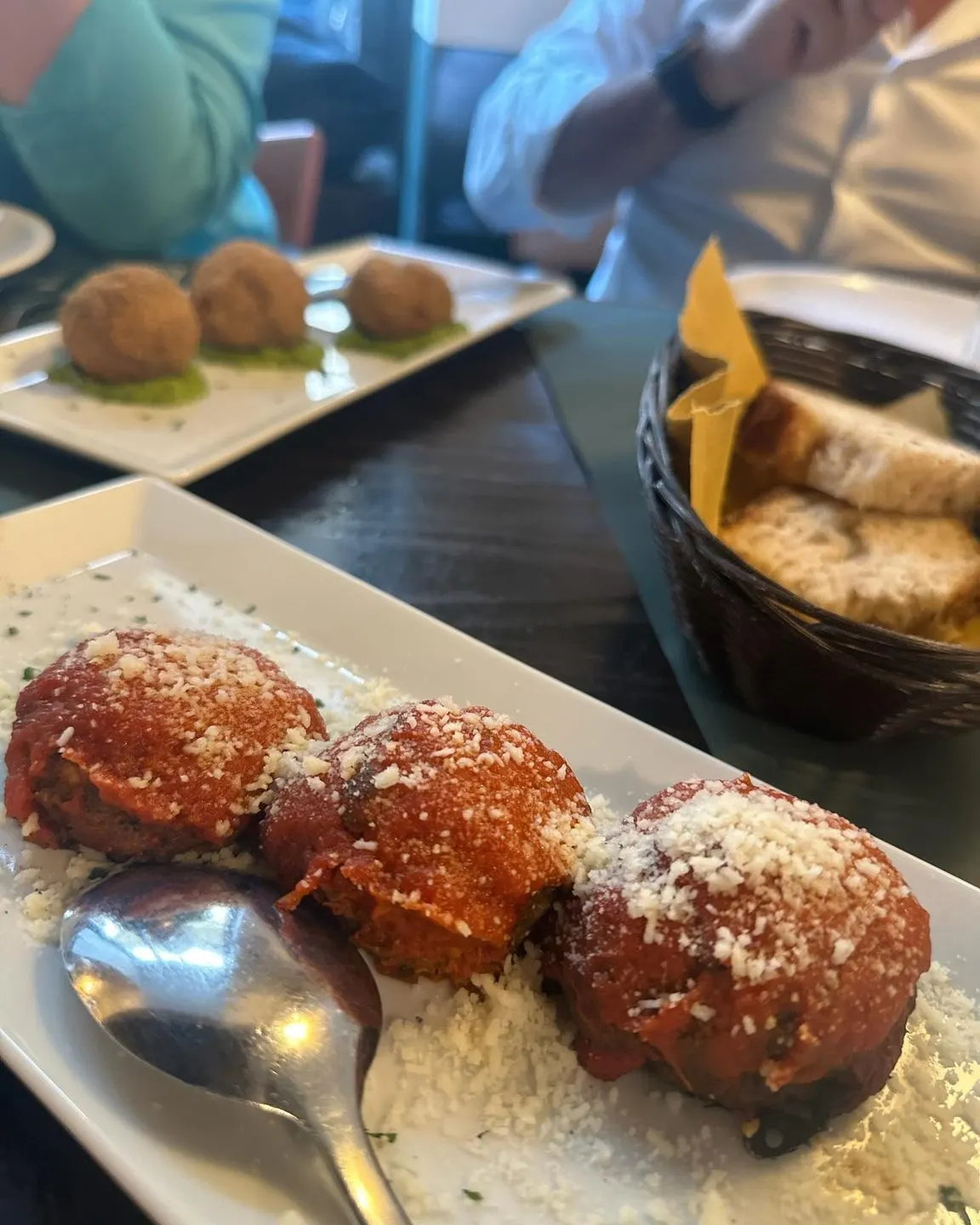 Hosteria Grappolo D'Oro — Roma (3/7)