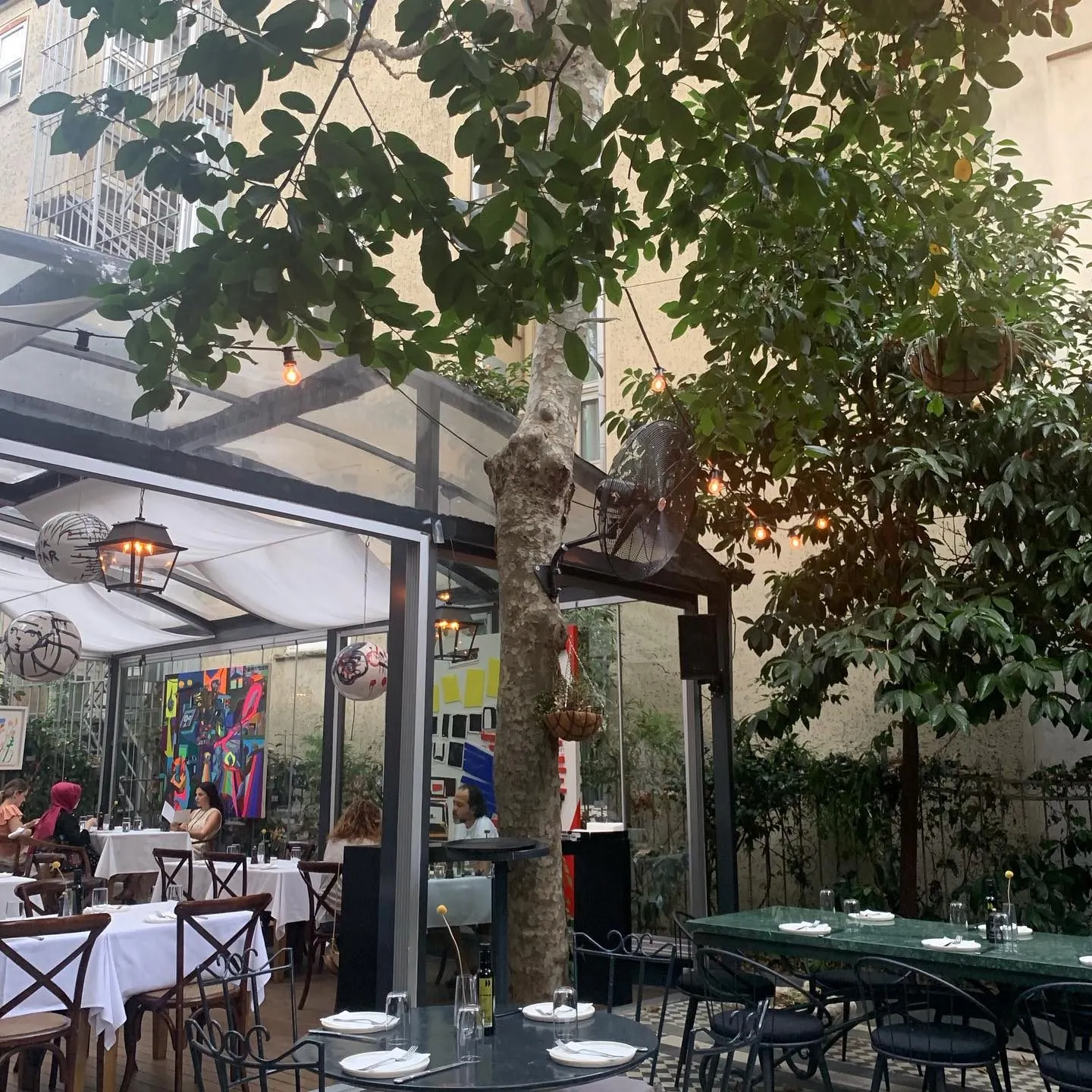 hodan.istanbul — Beyoğlu (9/10)