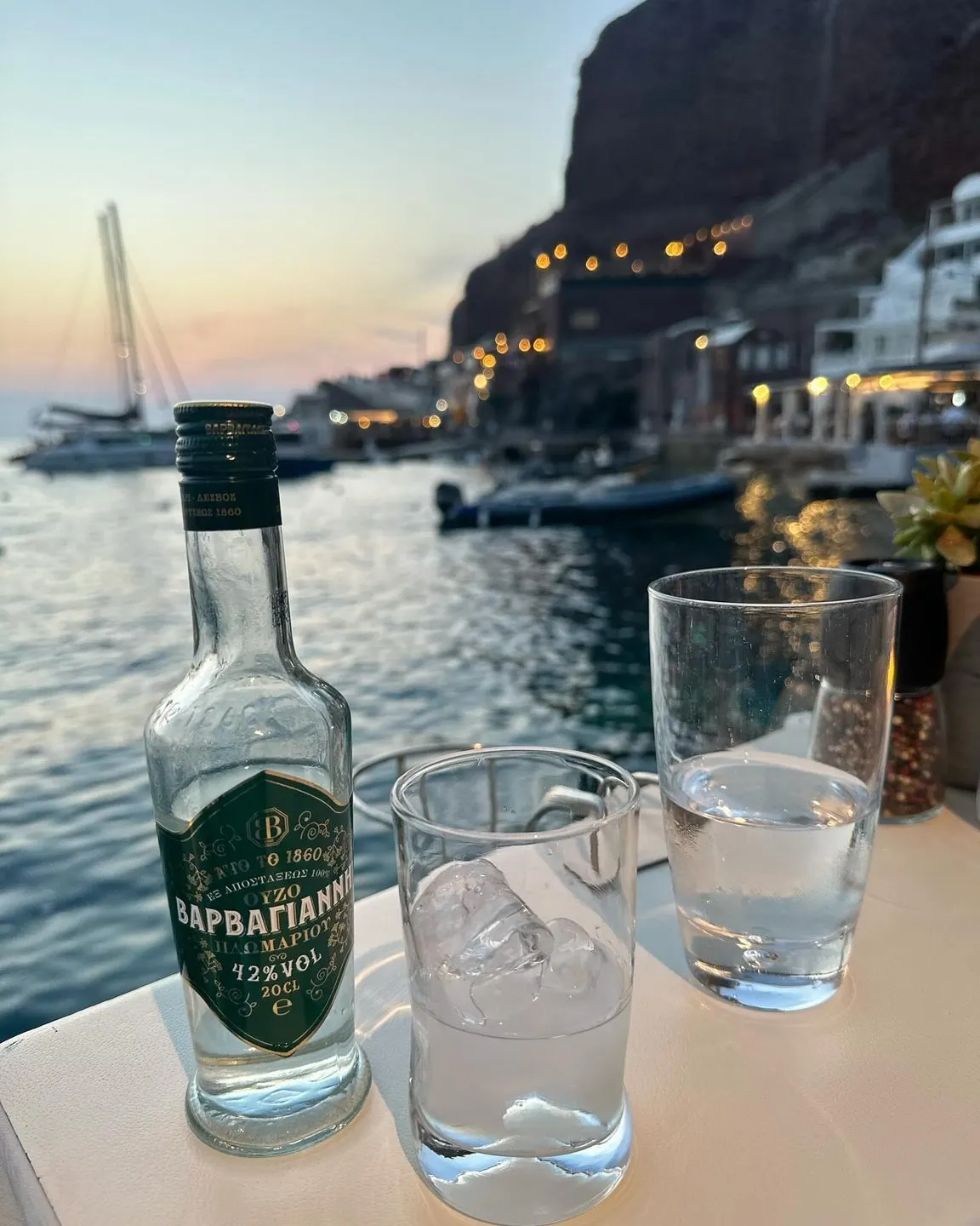 SUNSET TAVERNA by PARASKEVAS- "seafood only" — Santorini (7/10)