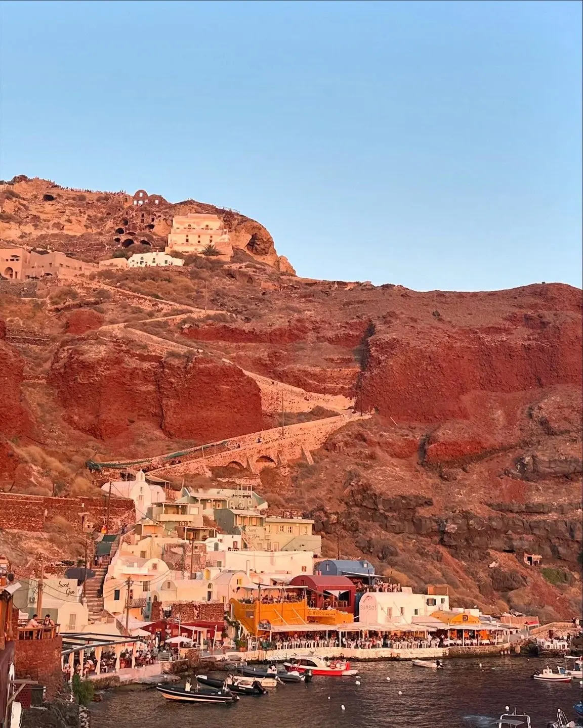 SUNSET TAVERNA by PARASKEVAS- "seafood only" — Santorini (10/10)