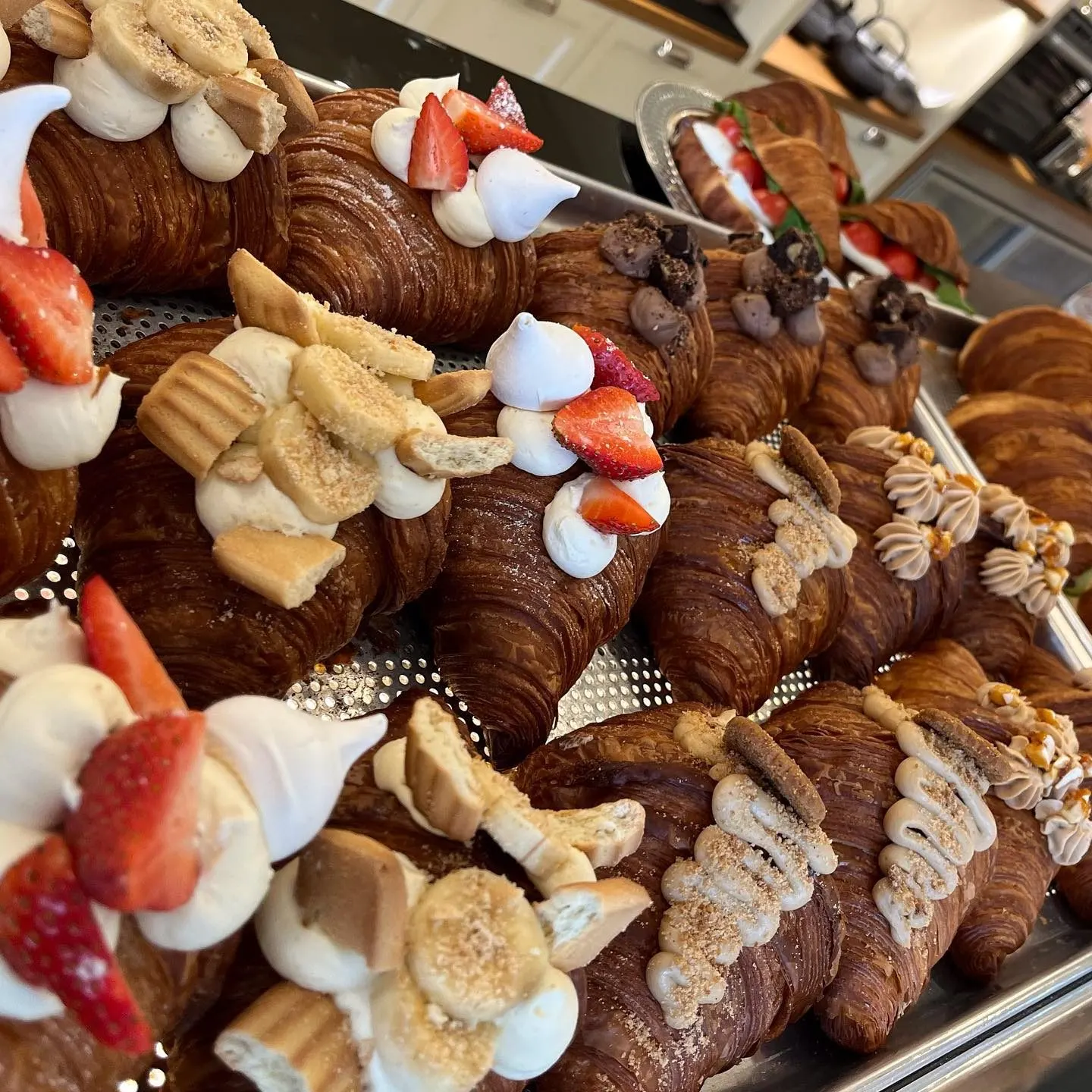 Season Artisan Bakery — Bebek (5/10)