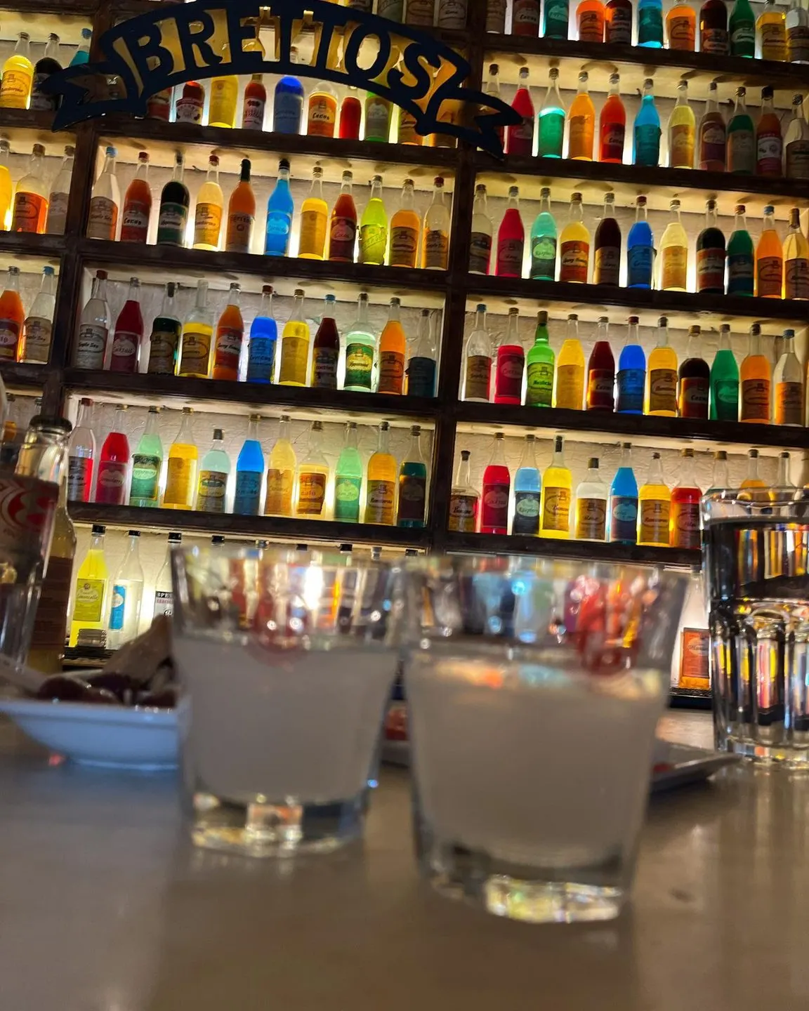 Brettos — Plaka (3/8)