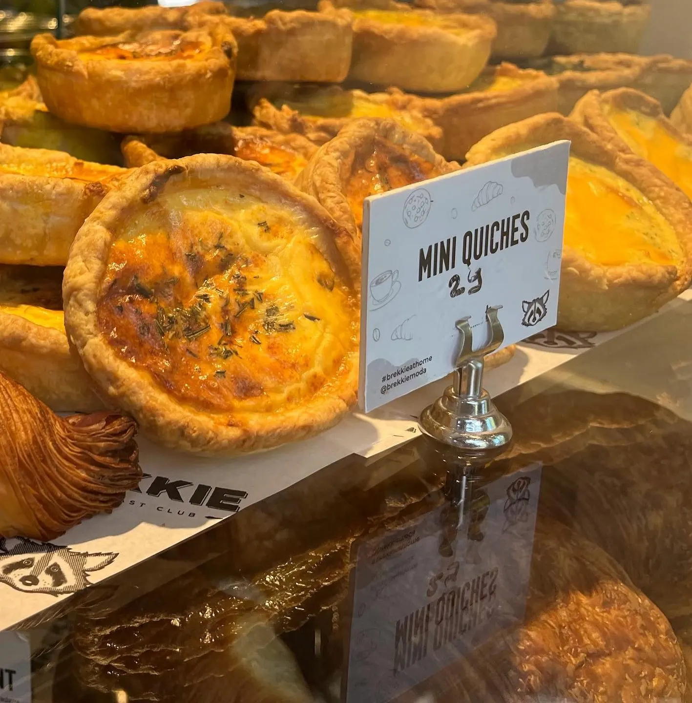 Brekkie Breakfast Club — Moda (5/10)