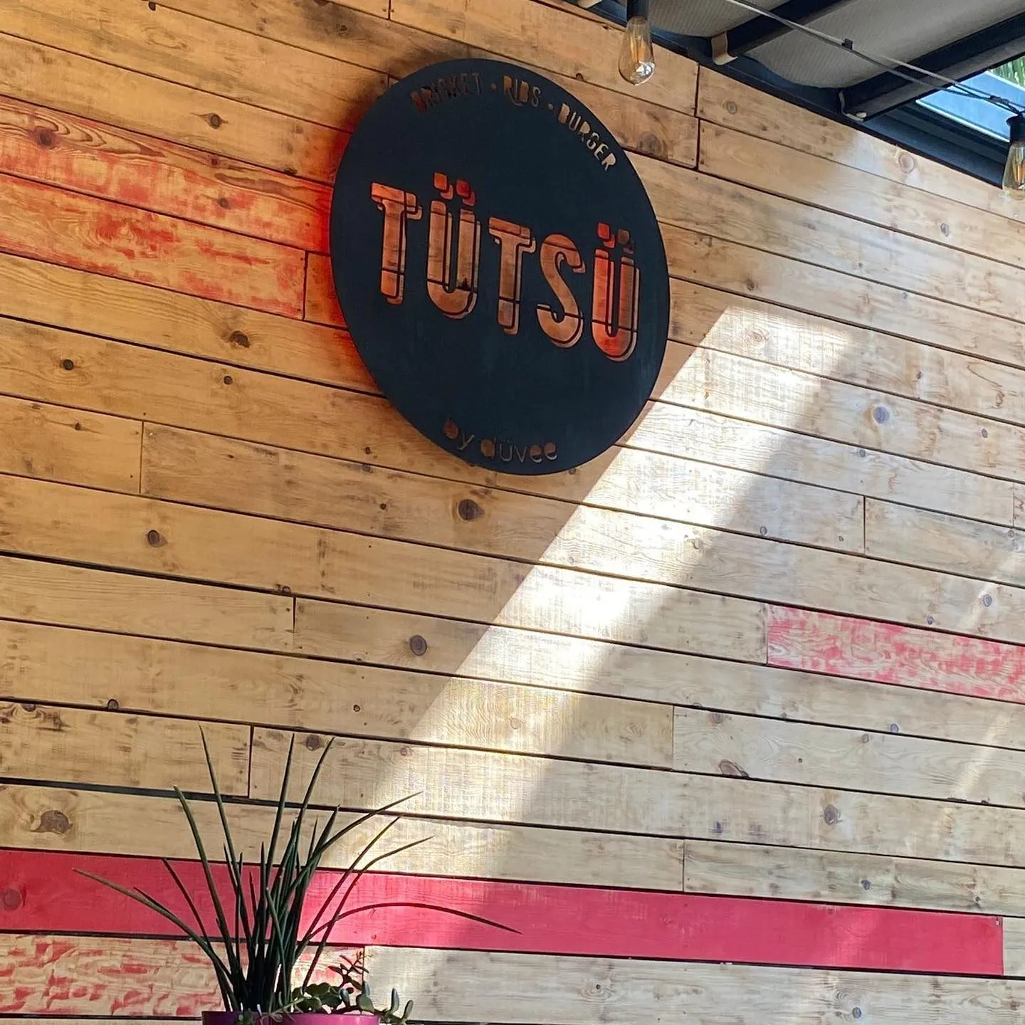 TÜTSÜ by Düvee — Nişantaşı (5/6)