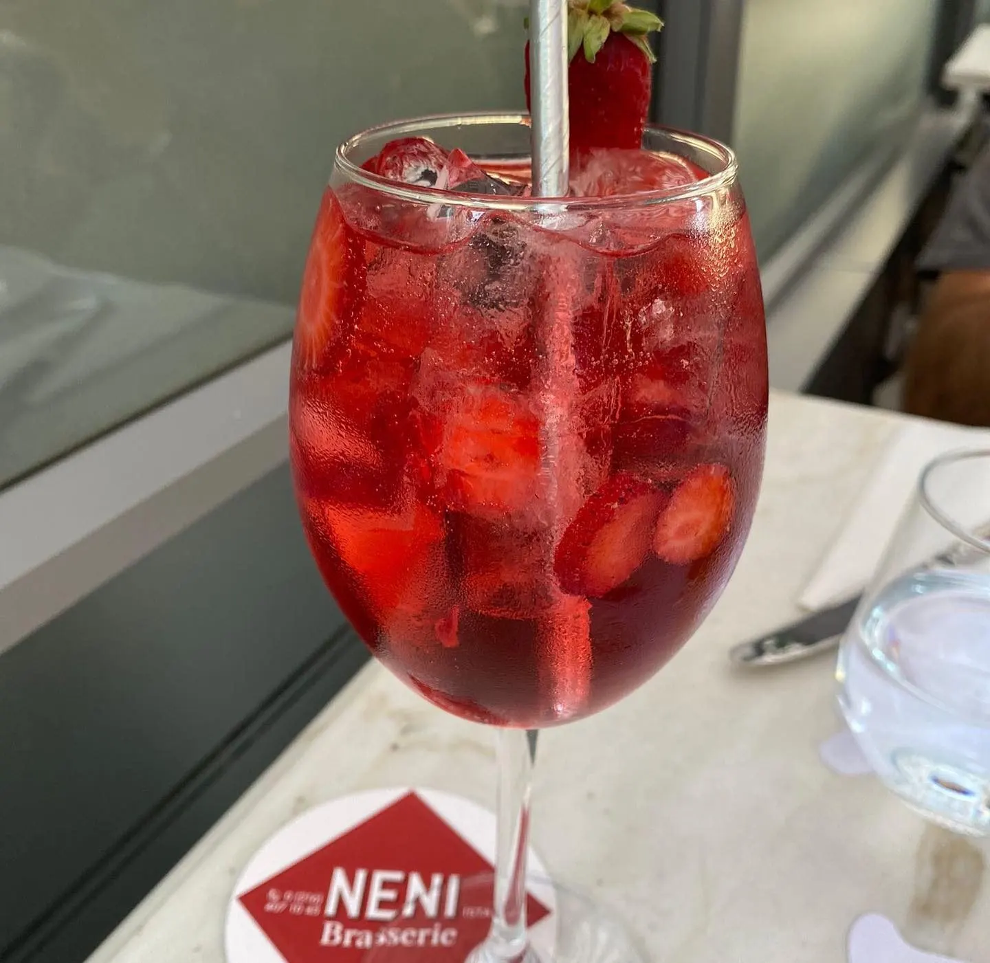Neni Brasserie Istanbul — Caddebostan (6/10)