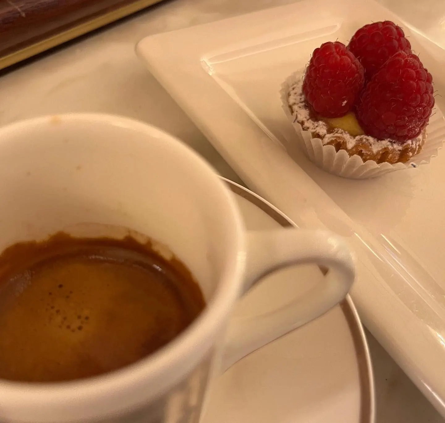 Cova Montenapoleone — Milano (7/10)