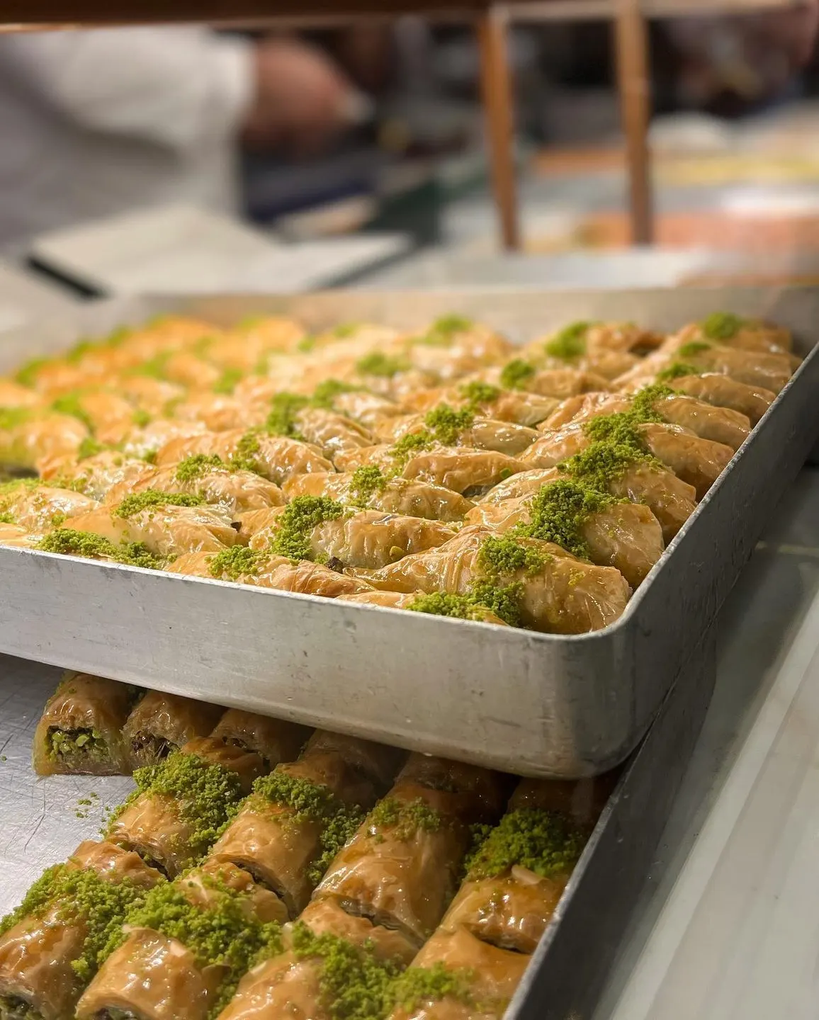Karaköy Güllüoğlu — Tophane (3/9)