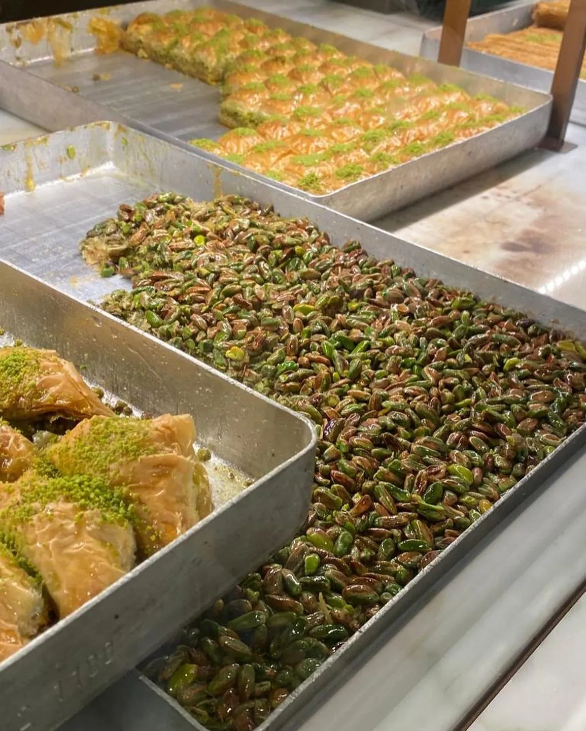 Karaköy Güllüoğlu — Tophane (7/9)
