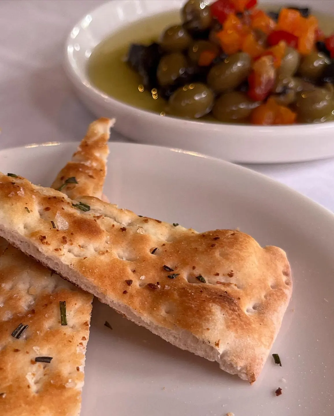 Luna Rossa — Levent (4/10)