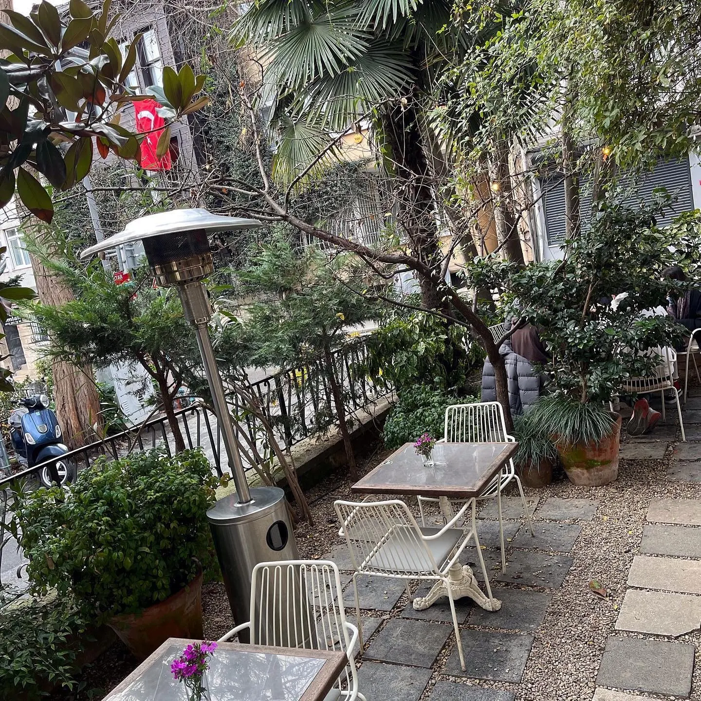 Petra Roasting Co. — Bebek (6/6)