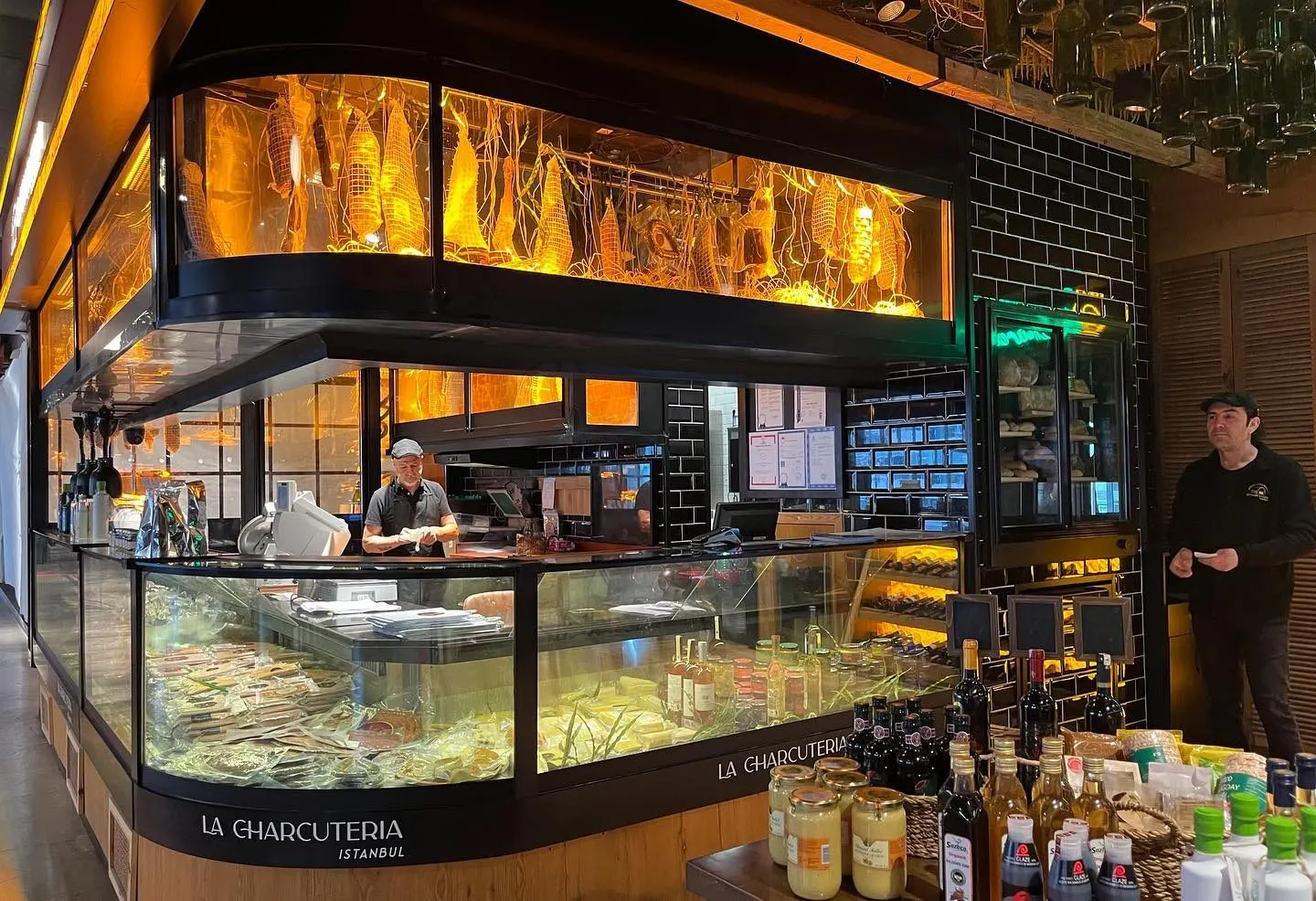La Charcuteria — Maslak (6/10)