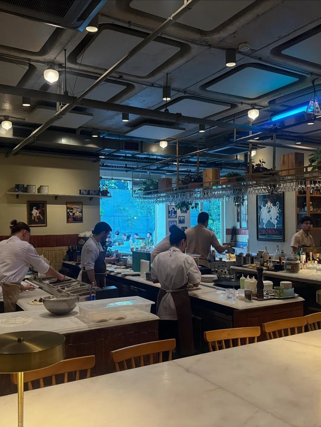 The ordinary refettorio and bar — Bomonti (7/7)