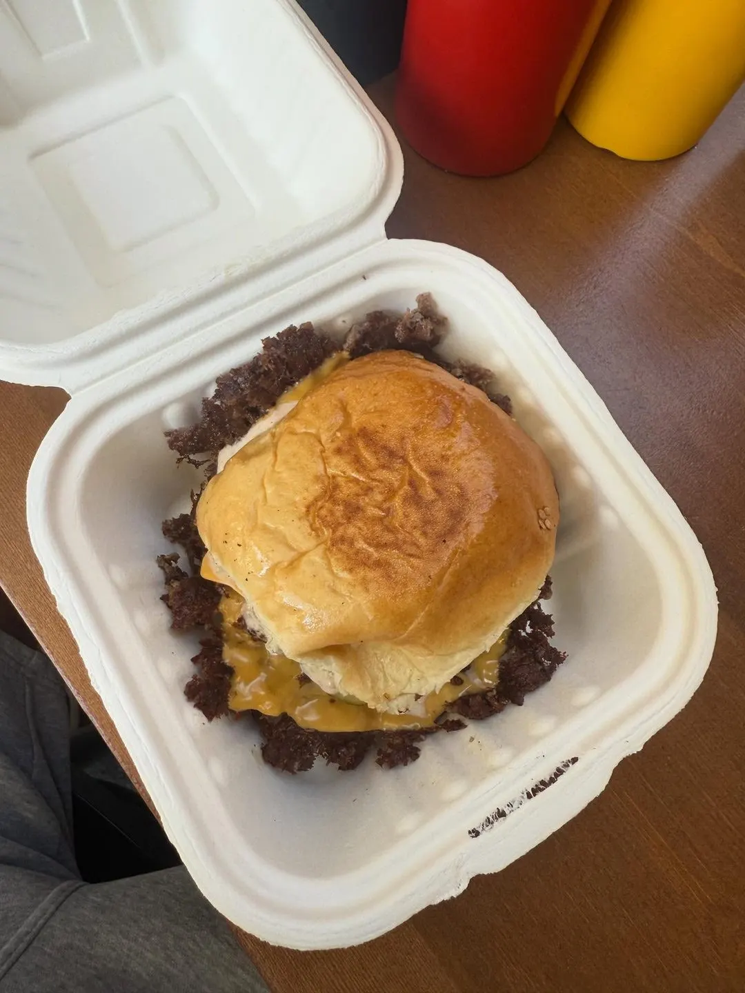 Supernormal Burger Etiler — Etiler (9/10)