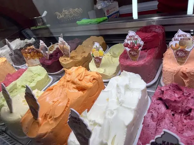 Tekin Usta — Datça