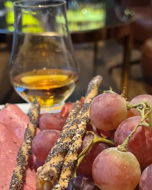 Peat and Sherry — Erenköy · İstanbul