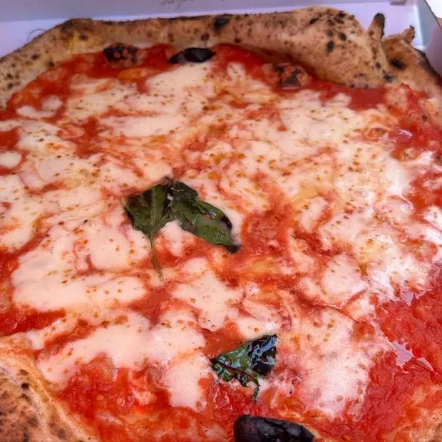 L'Antica Pizzeria Da Michele — Napoli